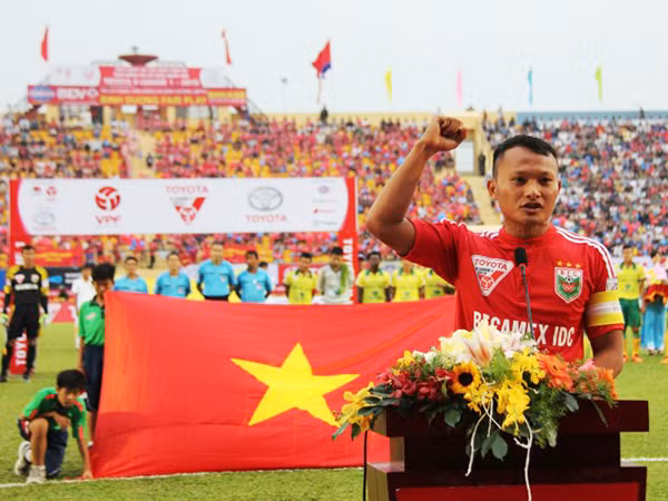 Mùa giải 2016 khởi tranh đúng ngày Lễ Tình nhân ảnh 2