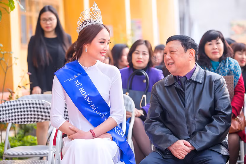 Nghĩa cử "uống nước nhớ nguồn" của Nữ hoàng đá quý Nguyễn Thị Oanh ảnh 10