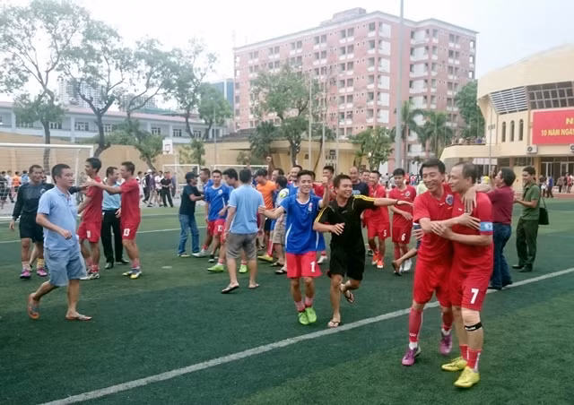 Đội Công an Hà Nội vô địch Đại hội khỏe "Vì an ninh Tổ quốc" ảnh 1
