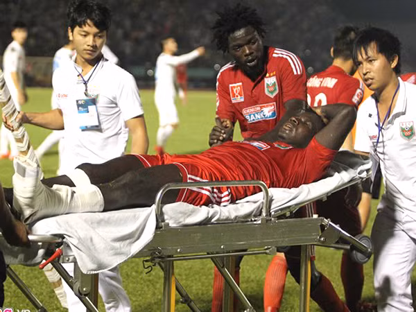 Khiến Abass nghỉ chơi 6 tháng, Thanh Hào bị treo giò bao lâu? ảnh 1