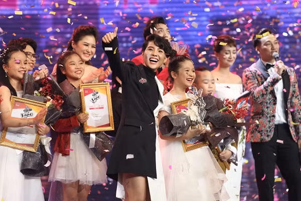 Học trò Vũ Cát Tường đăng quang "Giọng hát Việt nhí 2017" ảnh 2