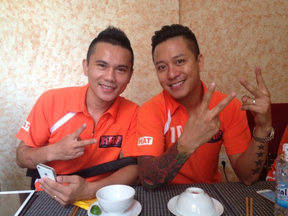 Xúc động clip Tú Dưa gửi Tuấn Hưng đúng hôm bạn thân gặp nạn ảnh 3 Xúc động clip Tú Dưa gửi Tuấn Hưng đúng hôm bạn thân gặp nạn ảnh 3