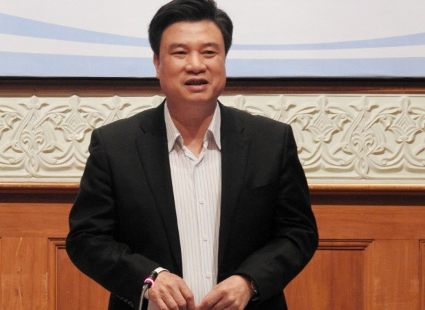 Bộ Giáo dục thừa nhận một số sách giáo khoa chỉ dùng được một lần ảnh 1