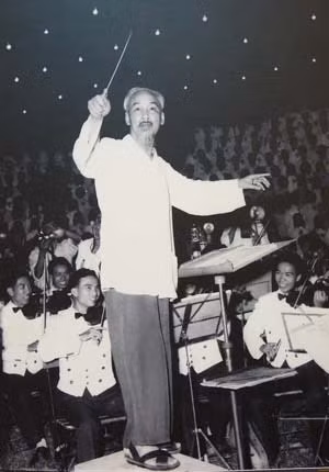 200 hiện vật trưng bày chuyên đề "Hồ Chí Minh - Chân dung một con người" ảnh 1