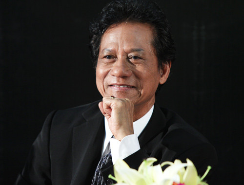 Bí mật không ngờ về bút danh Tú Nhi của danh ca Chế Linh ảnh 1