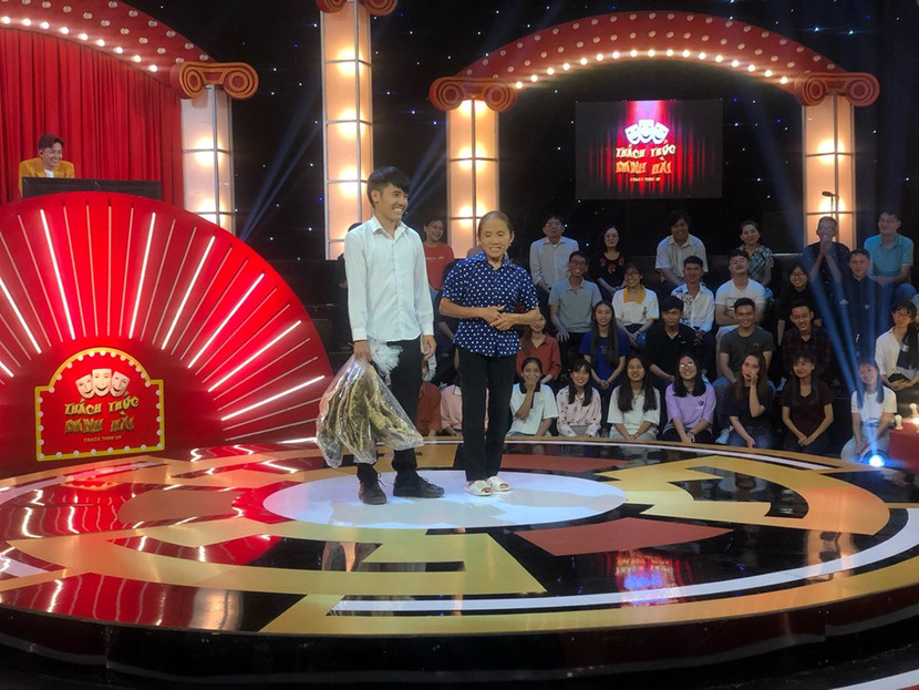 Bà Tân Vlog: "Bà làm Youtube thiếu gì tiền" ảnh 1