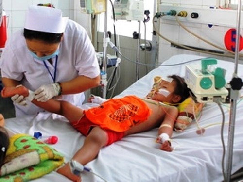 Hà Nội: Số ca mắc sốt xuất huyết bắt đầu tăng chóng mặt ảnh 1