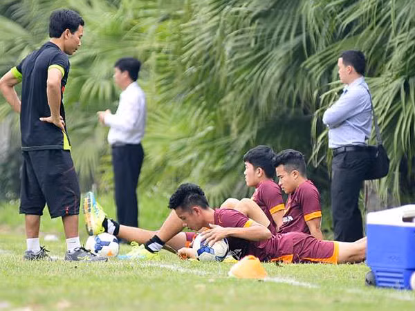 HLV Miura: "Hy vọng tôi không phải gọi bổ sung cầu thủ" ảnh 1