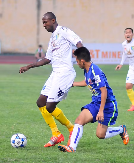 Khán giả bỏ về giữa trận khi Công Phượng và đồng đội thua "sốc" ảnh 3