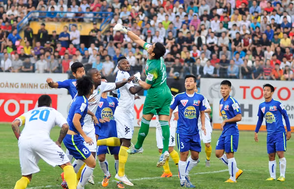 Khán giả bỏ về giữa trận khi Công Phượng và đồng đội thua "sốc" ảnh 5