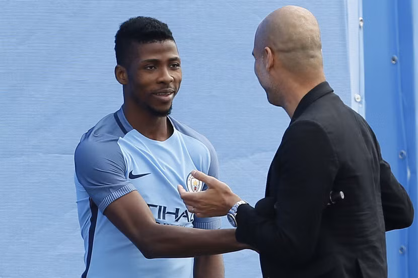Pep Guardiola hoành tráng ra mắt CĐV Man City ảnh 6