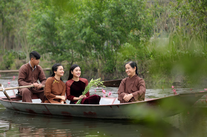 ​"Sao Mai" Thu Hằng tìm về với nhạc Phật để được tĩnh tâm ảnh 4