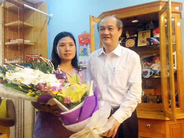 "Tôi nhận được nhiều tin nhắn đề nghị được tặng thưởng Hoàng Xuân Vinh" ảnh 1