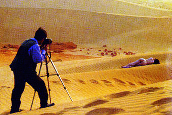 Nghề người mẫu khỏa thân luôn gắn liền với tai tiếng Nghề người mẫu khỏa thân luôn gắn liền với tai tiếng