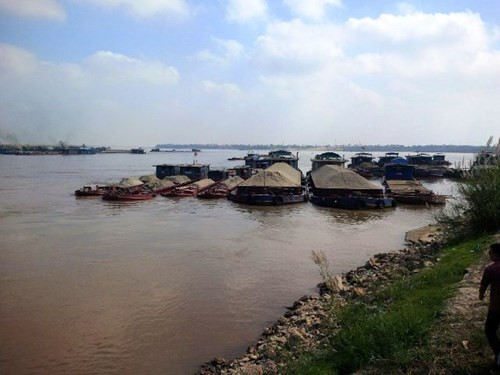 Audio 7-5-2016: Quảng Bình thuê thợ lặn tìm nguyên nhân cá chết dưới đáy biển ảnh 1