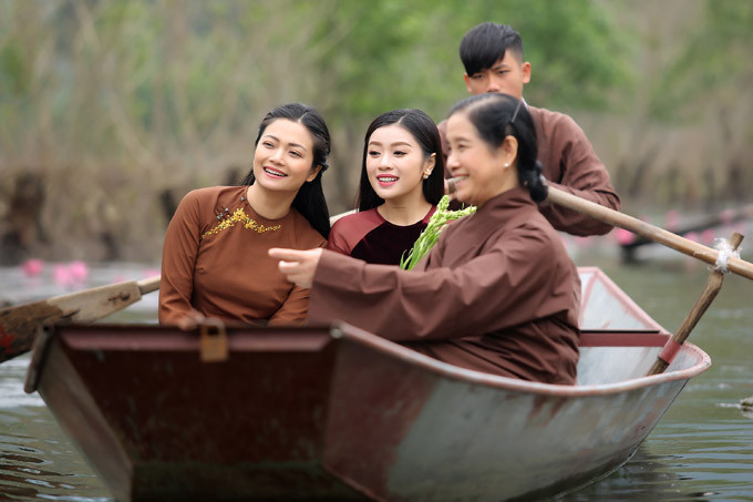 ​"Sao Mai" Thu Hằng tìm về với nhạc Phật để được tĩnh tâm ảnh 6