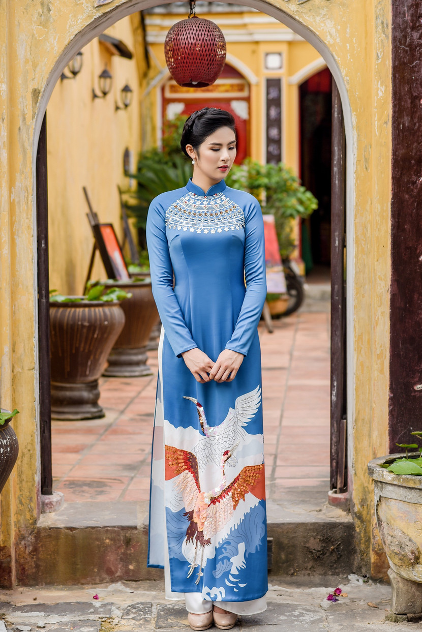 Hoa hậu Ngọc Hân thiết kế áo dài lấy cảm hứng từ cuộc đời Đức Phật Thích Ca ảnh 8 Hoa hậu Ngọc Hân thiết kế áo dài lấy cảm hứng từ cuộc đời Đức Phật Thích Ca ảnh 8