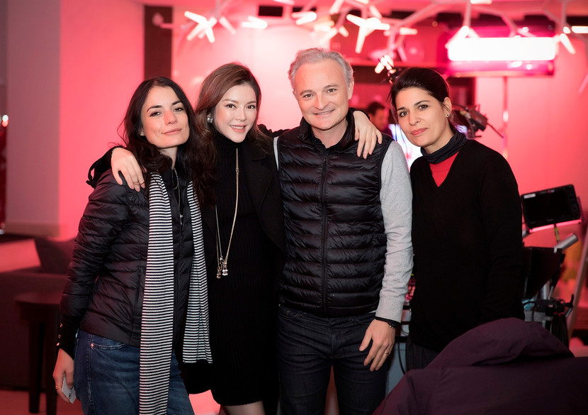 Lý Nhã Kỳ làm việc tại phim trường miền Nam nước Pháp ảnh 2