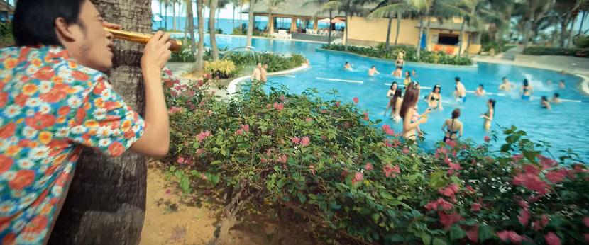 "Nàng tiên có 5 nhà" tung trailer hé lộ tạo hình "khó đỡ" của Hoài Linh ảnh 9