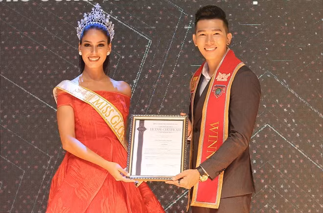 Đầu tư 20 tỷ đồng đào tạo Hoa hậu, người mẫu thi quốc tế ảnh 1