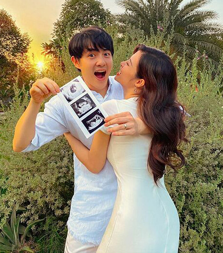 Năm 2020 "sao" Việt tới tấp đẻ, nhiều người mang song thai ảnh 5