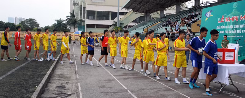 Giải bóng đá học sinh Báo ANTĐ sẻ chia với đồng bào miền Trung ảnh 7