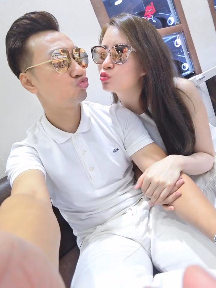 Rò rỉ ảnh lễ ăn hỏi của MC Thành Trung và bạn gái "hotgirl" ảnh 10 Rò rỉ ảnh lễ ăn hỏi của MC Thành Trung và bạn gái "hotgirl" ảnh 10