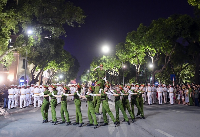 Tạm dừng hàng loạt các chương trình nghệ thuật hướng tới kỷ niệm 75 năm Ngày truyền thống CAND vì dịch Covid-19 ảnh 2