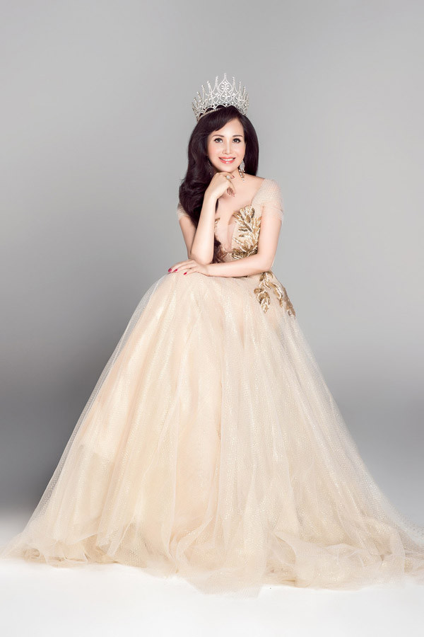 Hoa hậu Diệu Hoa ngồi "ghế nóng" ảnh 1 Hoa hậu Diệu Hoa ngồi "ghế nóng" ảnh 1