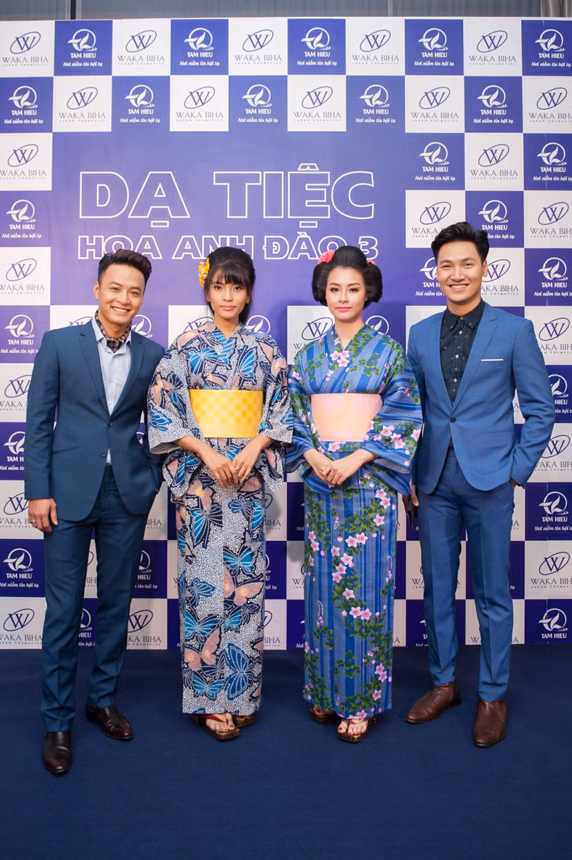 Dàn "sao" đẹp lạ trong trang phục Kimono ảnh 13