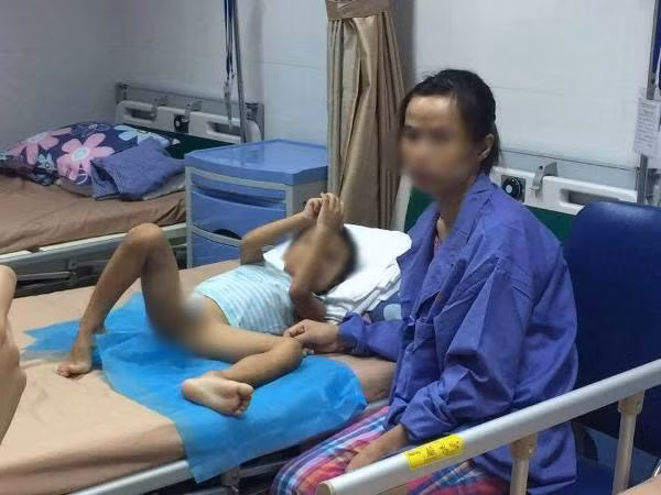 Sở Y tế Hưng Yên vào cuộc vụ 37 trẻ bị sùi mào gà sau cắt bao quy đầu ảnh 1