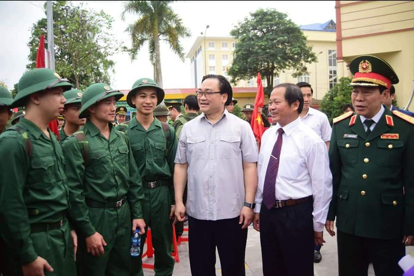 Gần 4.000 tân binh Hà Nội lên đường tòng quân ảnh 2