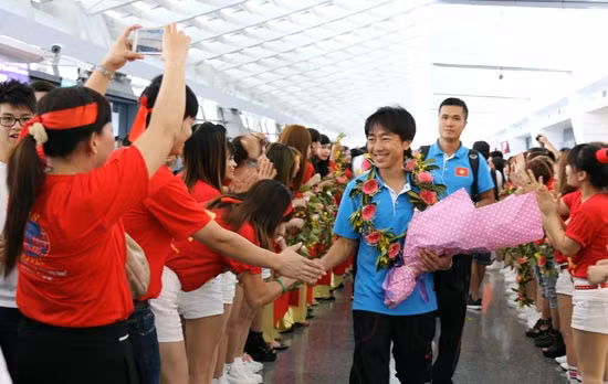 Đại kỳ và 10.000 CĐV sẵn sàng tiếp lửa ĐT Việt Nam trên sân Đài Loan ảnh 1