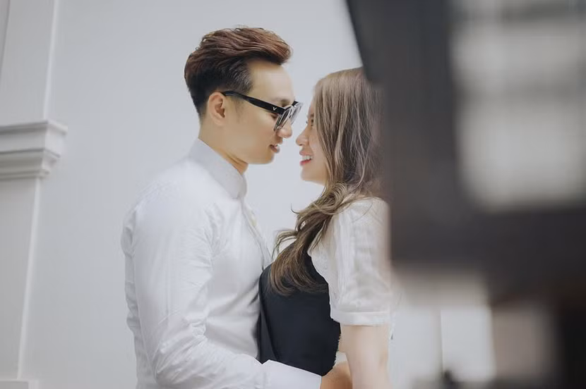 Rò rỉ ảnh lễ ăn hỏi của MC Thành Trung và bạn gái "hotgirl" ảnh 9 Rò rỉ ảnh lễ ăn hỏi của MC Thành Trung và bạn gái "hotgirl" ảnh 9