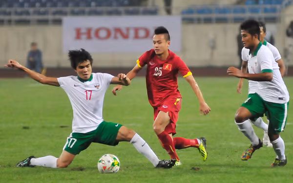 Hai trận thắng, hai lần HLV Miura "không hài lòng" ảnh 2