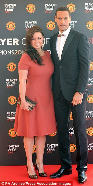 Trung vệ thép đau đớn chia tay người vợ xấu số ảnh 1