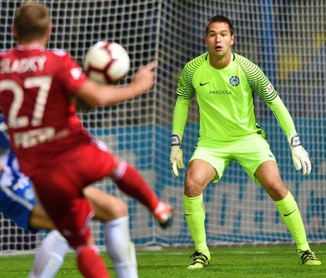 Thủ môn Việt kiều Filip Nguyễn vẫn ngóng lời đề nghị từ VFF ảnh 2