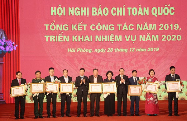 Trưởng Ban Tuyên giáo Trung ương Võ Văn Thưởng: Cần biện pháp khắc phục biểu hiện "tư nhân hóa báo chí" ảnh 3