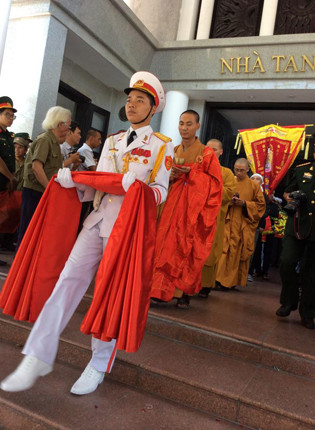 Vỡ òa cảm xúc trong tang lễ nhạc sỹ An Thuyên ảnh 28