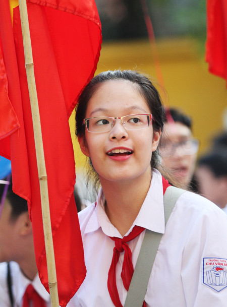 Những khuôn mặt bẽn lẽn, háo hức trong ngày tựu trường ảnh 7