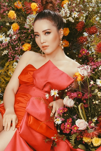 Á hậu Thụy Vân tiết lộ về kỳ nghỉ Tết bên gia đình ảnh 6