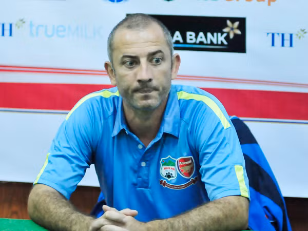 HLV Graechen: "Công Phượng chơi không tồi nhưng SLNA đá quá tốt!" ảnh 2