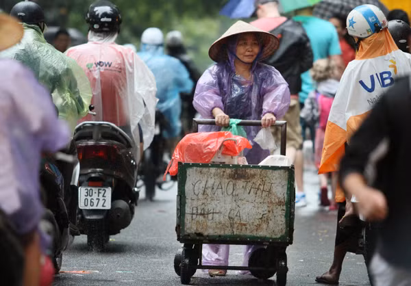 Hà Nội - một ngày mưa... ảnh 8