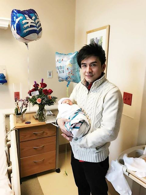 Con trai đầu lòng của ca sĩ Đan Trường vừa chào đời tại Mỹ ảnh 4