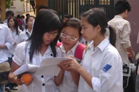 Bỏ phân tuyến đăng ký tuyển sinh vào lớp 10 công lập Hà Nội