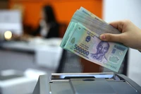 Bốn ngân hàng lớn nhập cuộc, lãi suất huy động thiết lập mặt bằng mới