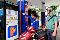 Giá xăng tăng trở lại từ chiều nay