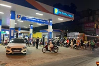 Hải quan hỏa tốc hướng dẫn áp dụng thuế nhập khẩu xăng dầu 0%