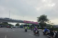 Tổ chức lại giao thông nút giao Cổ Linh- Đàm Quang Trung từ hôm nay 25-1