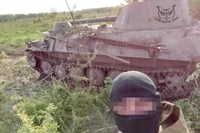 Súng cối Nona-S lắp trên thiết giáp MT-LB- Vũ khí 'lai' độc đáo của Nga quay lại chiến trường